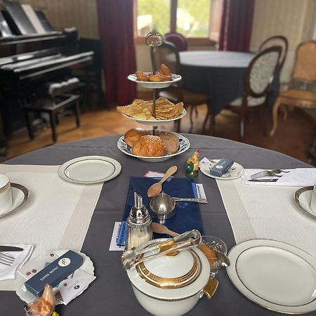 Le Manoir De La Bigotiere Bed & Breakfast Pleslin-Trigavou Екстериор снимка