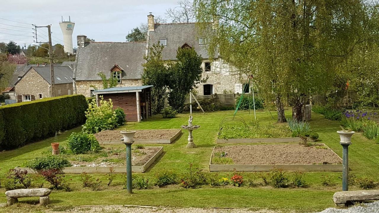 Le Manoir De La Bigotiere Bed & Breakfast Pleslin-Trigavou Екстериор снимка